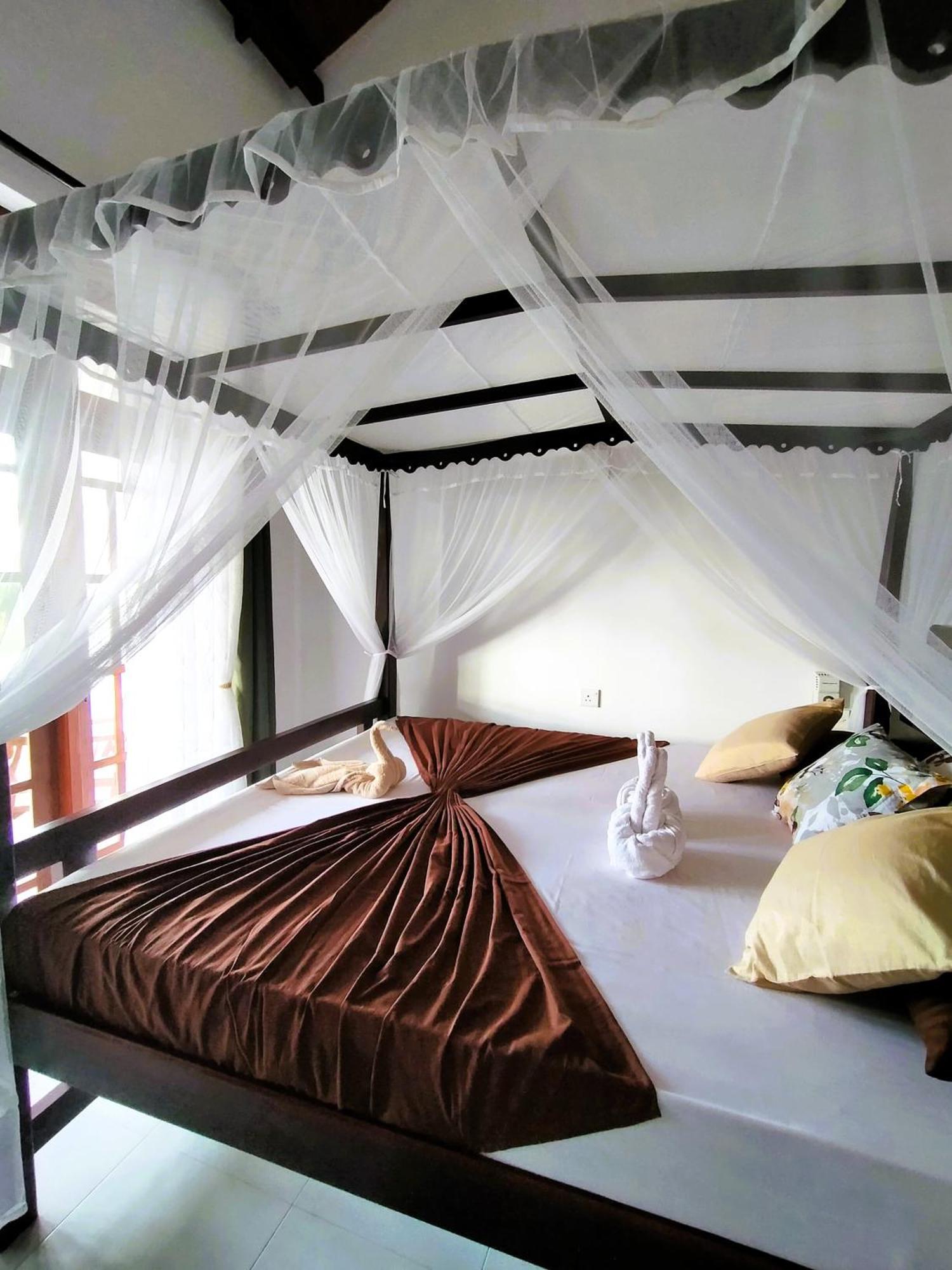 Balance Beach Resort Dikwella Exteriör bild